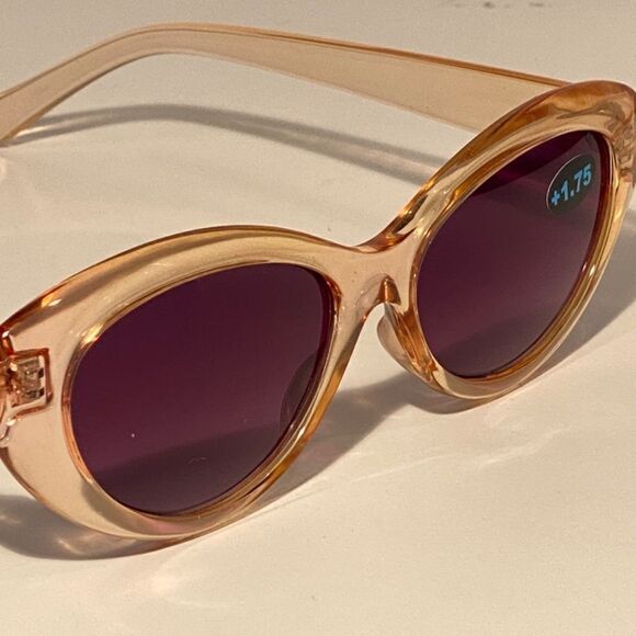 Barbara Reading Sunglasses 1.75 Clear Gold Sweetheart Frames Dark Lenses NWT main image 5